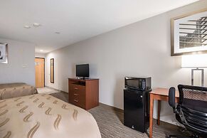 Quality Inn & Suites Lodi I-90