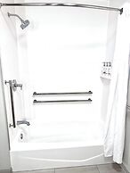 Holiday Inn Express Hinesville by IHG