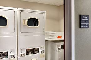 Hampton Inn & Suites Manchester-Bedford