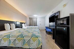 Motel 6 Fort Worth, TX - East