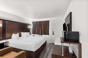 Econo Lodge Stockton near I-5 Fairgrounds