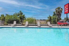 Econo Lodge Stockton near I-5 Fairgrounds