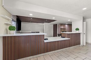 Econo Lodge Stockton near I-5 Fairgrounds