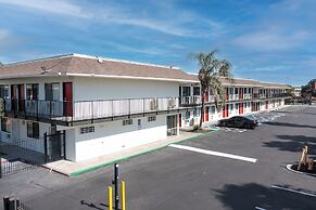 Econo Lodge Stockton near I-5 Fairgrounds