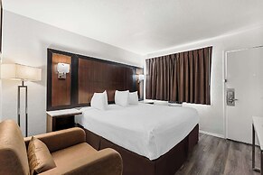 Econo Lodge Stockton near I-5 Fairgrounds