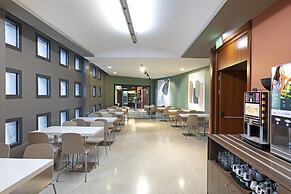 B&B HOTEL Pisa Airport