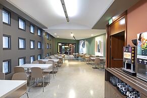 B&B HOTEL Pisa Airport