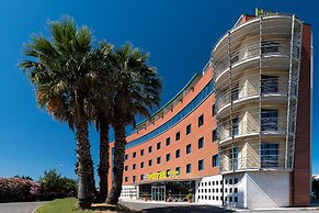 B&B HOTEL Pisa Airport