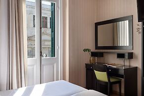 Delphi Art Hotel