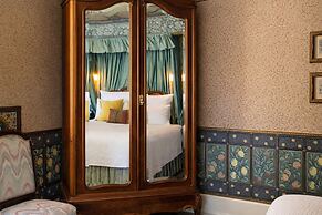 Simpson House Inn