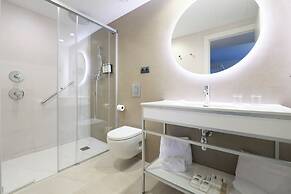 Catalonia Del Mar - Adults Only