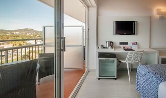 Catalonia Del Mar - Adults Only