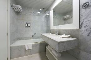 Catalonia Del Mar - Adults Only