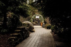 Four Seasons Resort Whistler