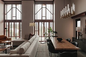 Four Seasons Resort Whistler