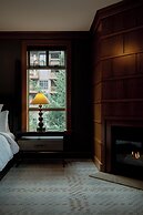 Four Seasons Resort Whistler