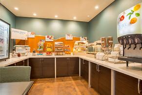 Holiday Inn Express Hotel & Suites Manteca by IHG