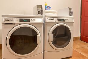 Holiday Inn Express Hotel & Suites Manteca by IHG