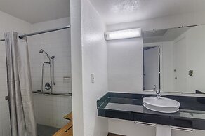 Motel 6 Ardmore, OK