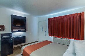 Motel 6 Ardmore, OK