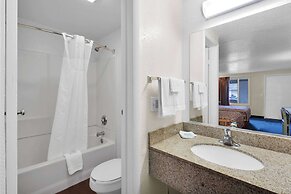 Knights Inn Jacksonville at Dix Ellis Trail