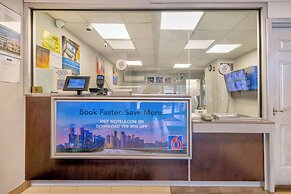 Motel 6 Villa Park, IL - Chicago West