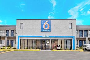 Motel 6 Villa Park, IL - Chicago West