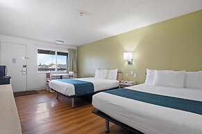 Motel 6 Clarkston, WA