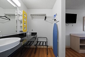 Motel 6 Clarkston, WA