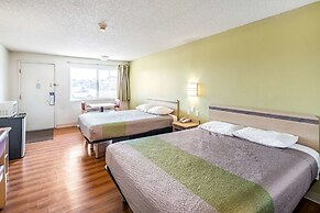 Motel 6 Clarkston, WA