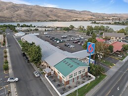 Motel 6 Clarkston, WA