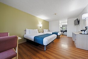 Motel 6 Clarkston, WA