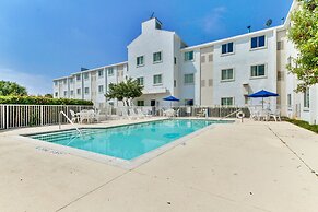Motel 6 Lewisville, TX - Dallas