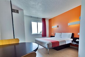 Motel 6 Lewisville, TX - Dallas