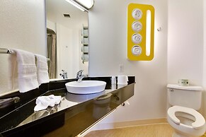 Motel 6 Lewisville, TX - Dallas