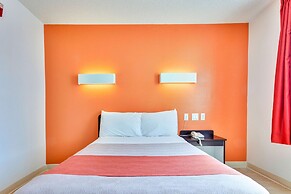 Motel 6 Lewisville, TX - Dallas