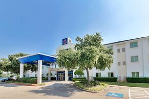 Motel 6 Lewisville, TX - Dallas