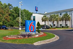 Motel 6 Columbia, SC - Fort Jackson Area