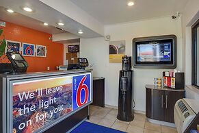 Motel 6 Tempe, AZ - Broadway - ASU