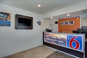 Motel 6 Albuquerque, NM - Carlisle