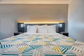 Motel 6 Albuquerque, NM - Carlisle