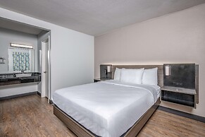 Motel 6 Euless, TX - Dallas