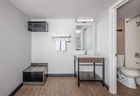 Motel 6 Euless, TX - Dallas