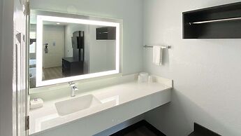 Motel 6 Costa Mesa, CA