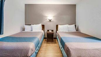 Motel 6 Fort Wayne, IN