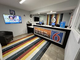 Motel 6 Fort Wayne, IN