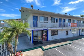 Motel 6 Stanton, CA