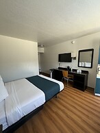 Motel 6 Stanton, CA