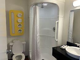Motel 6 Stanton, CA