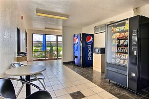 Motel 6 Kingsville, TX